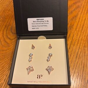 Ring bomb party, simply studs, classic edition